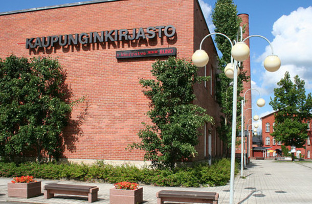 Vuoden 2018 näyttelyt Näyttelytila Vinkkelissä kirjastolla